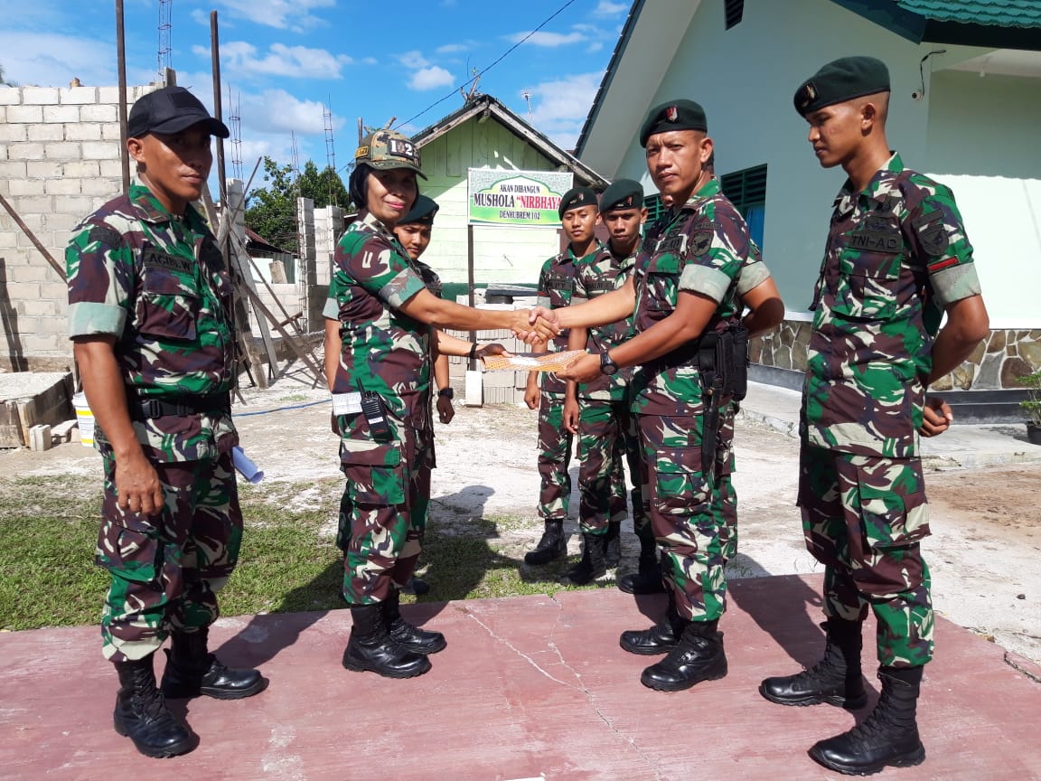 Sambut Ramadhan, Yonif 631 Serahkan Bantuan Pembangunan Mushola