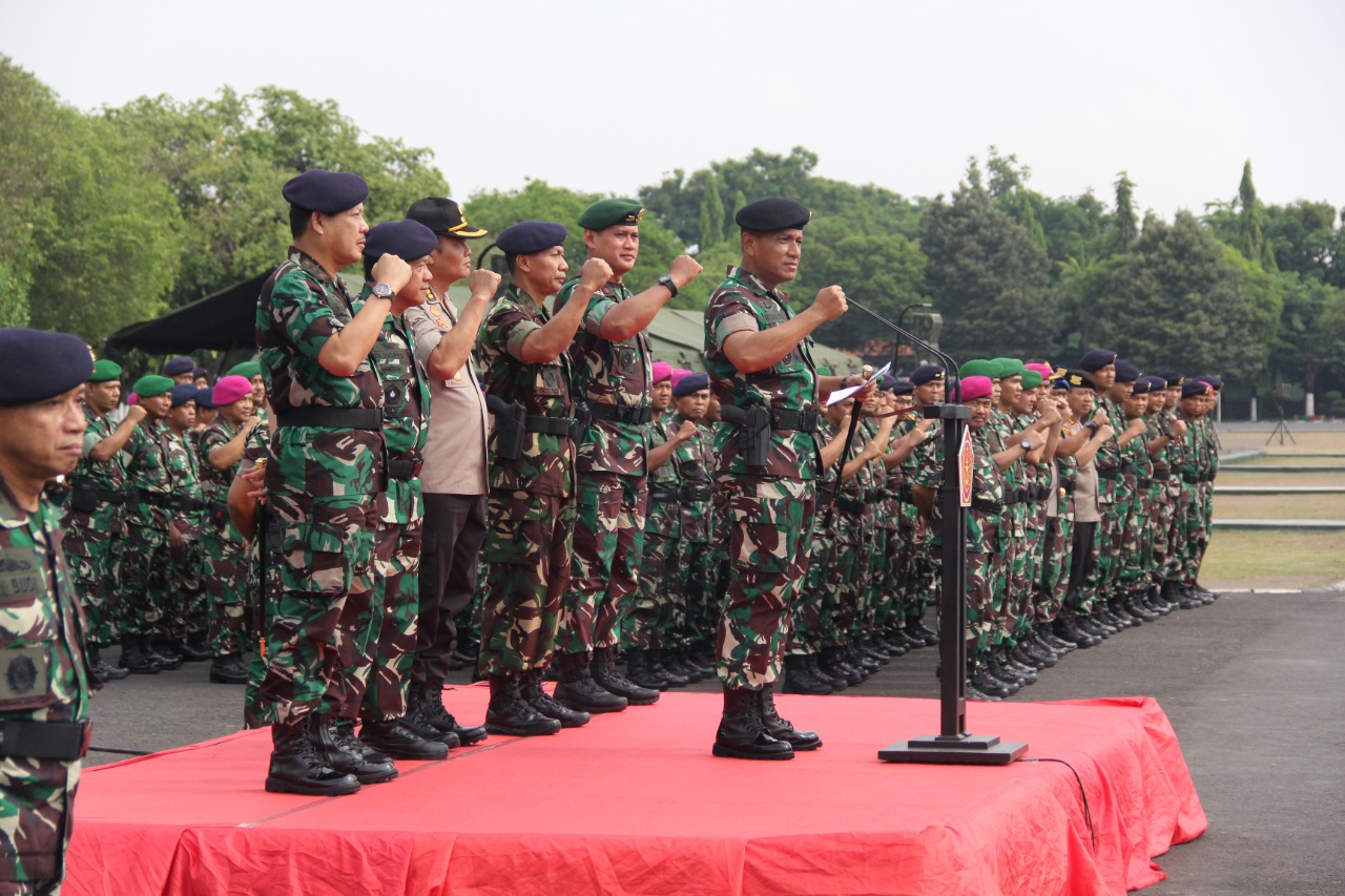 Gartap III/Surabaya Gelar Apel Gabungan Perkuat Sinergitas dan Soliditas