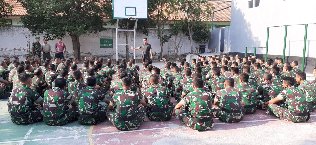 Danrem 082/CPYJ Beri pengarahan 152 Personel Baru