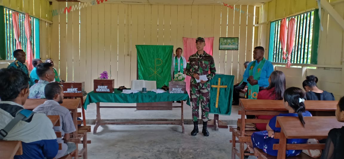 Satgas Berbagi Kasih Dengan Jemaat Gereja