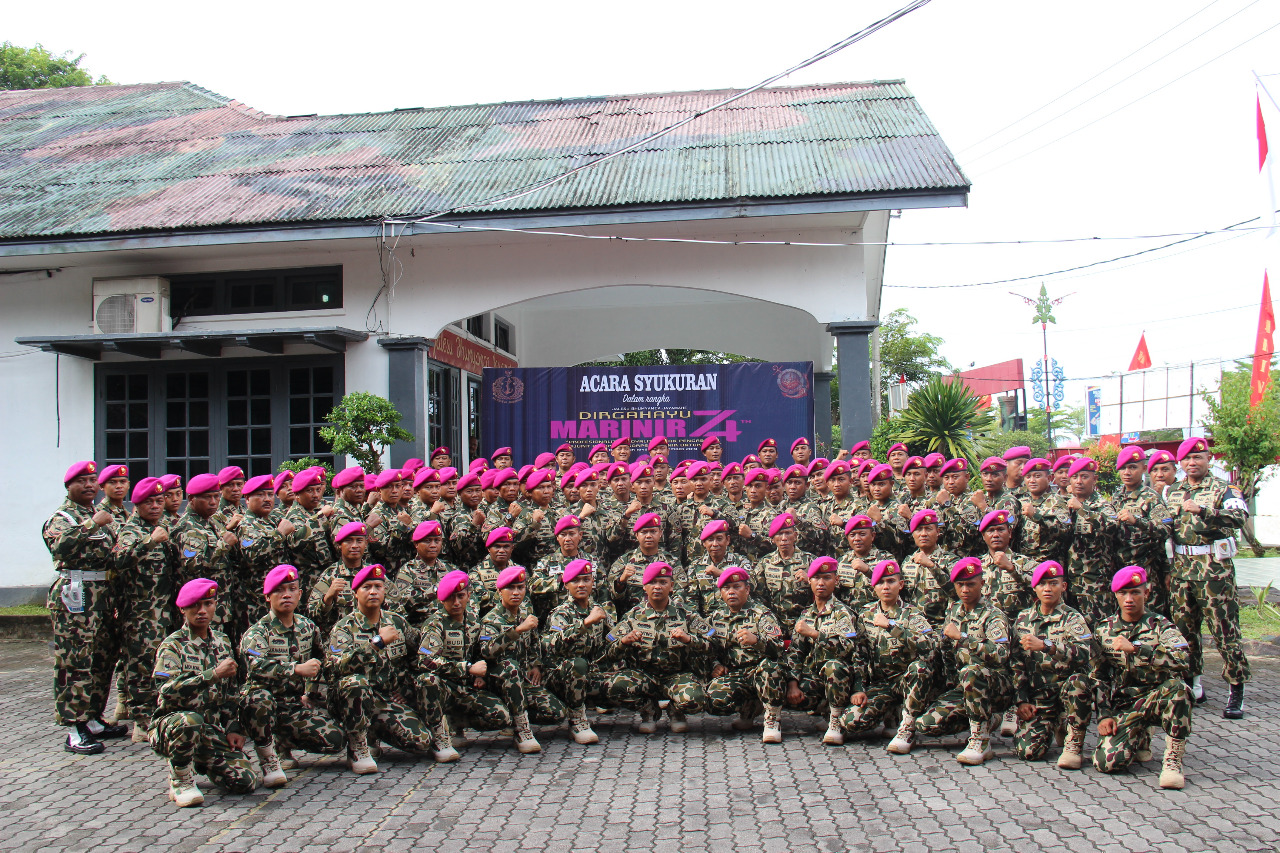 Prajurit Yonmarhanlan IV Laksanakan Upacara HUT ke-74 Korps Marinir