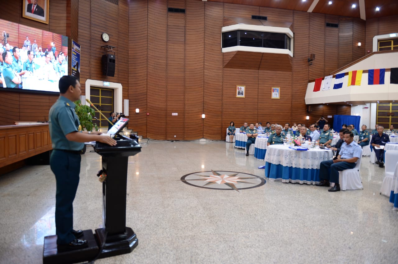 Kasal Minum Kopi Bersama Pengurus Yayasan dan Koperasi TNI AL