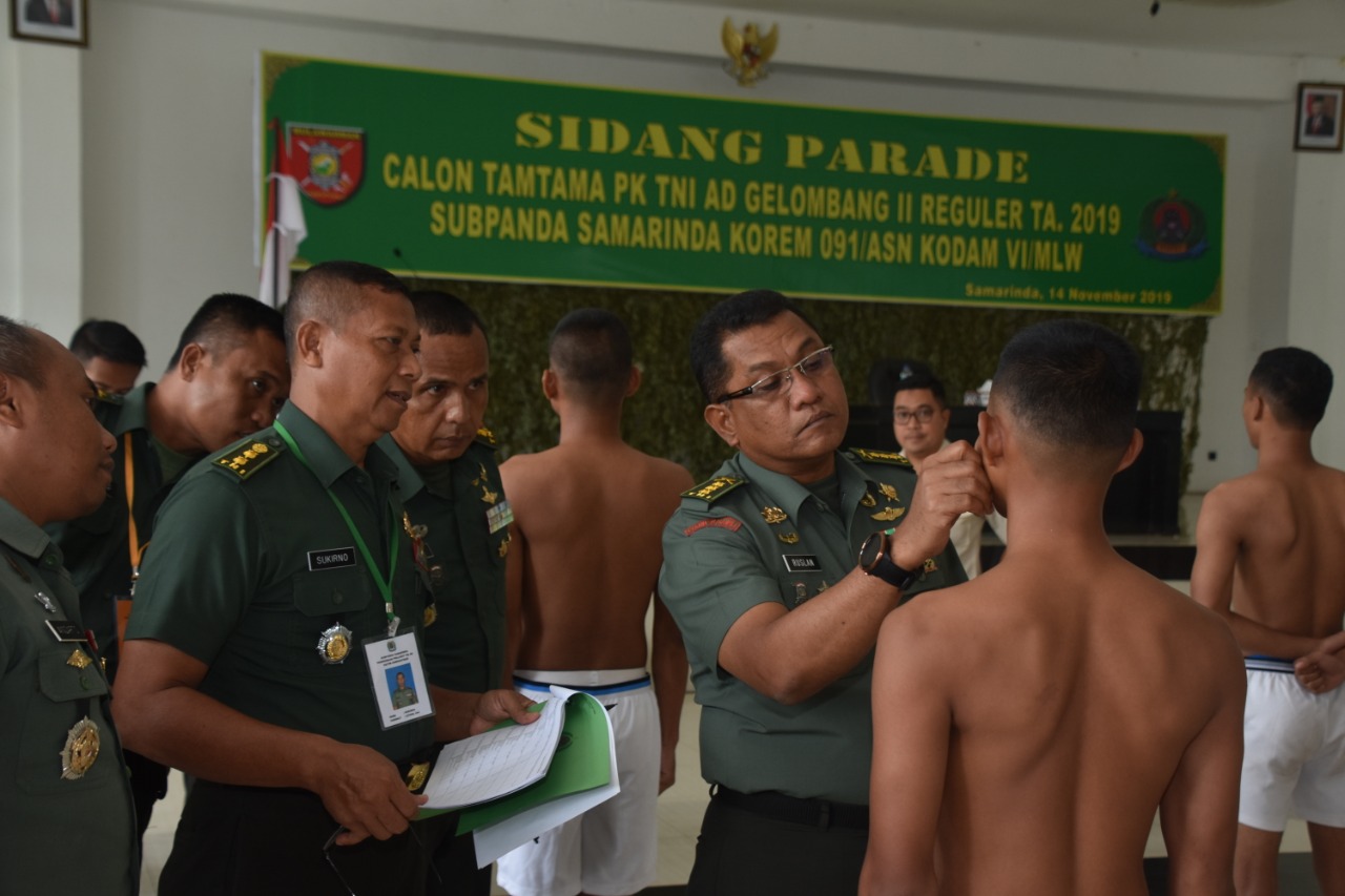 Kasrem 091/ASN Pimpin Sidang Parade Calon Tamtama PK TNI AD