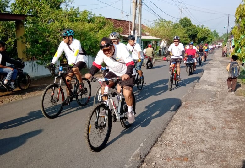 Korem 081/DSJ Meriahkan Fun Bike HUT Ke-124 BRI