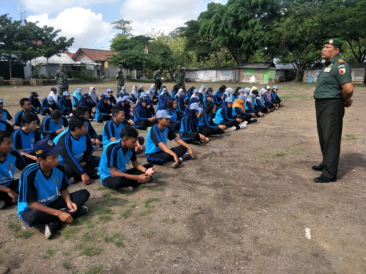 Danramil Beri PembekalanSiswa PKL SMKN 1 Panggungrejo