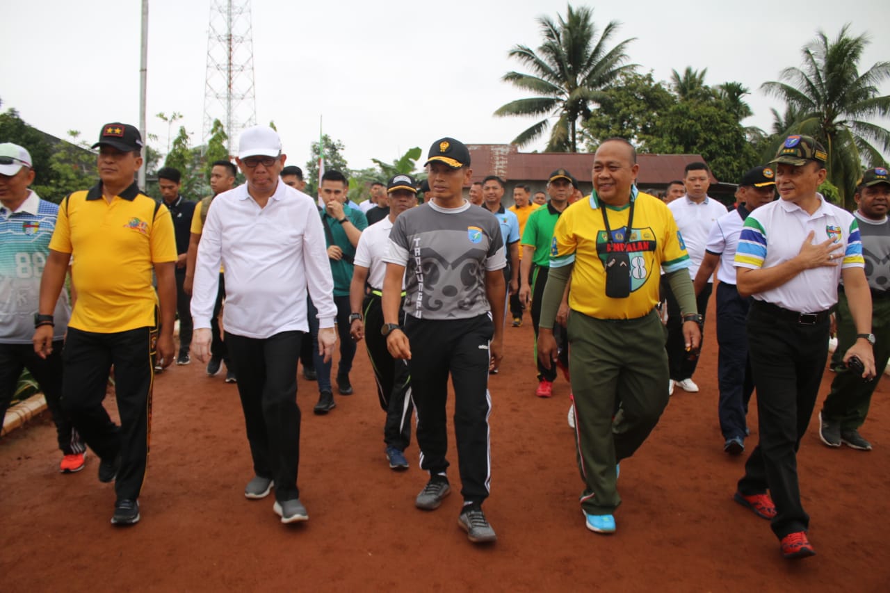 Meriahkan Hari Juang TNI AD, Gubernur dan Kapolda Les Mills bersama Pangdam XII/Tpr