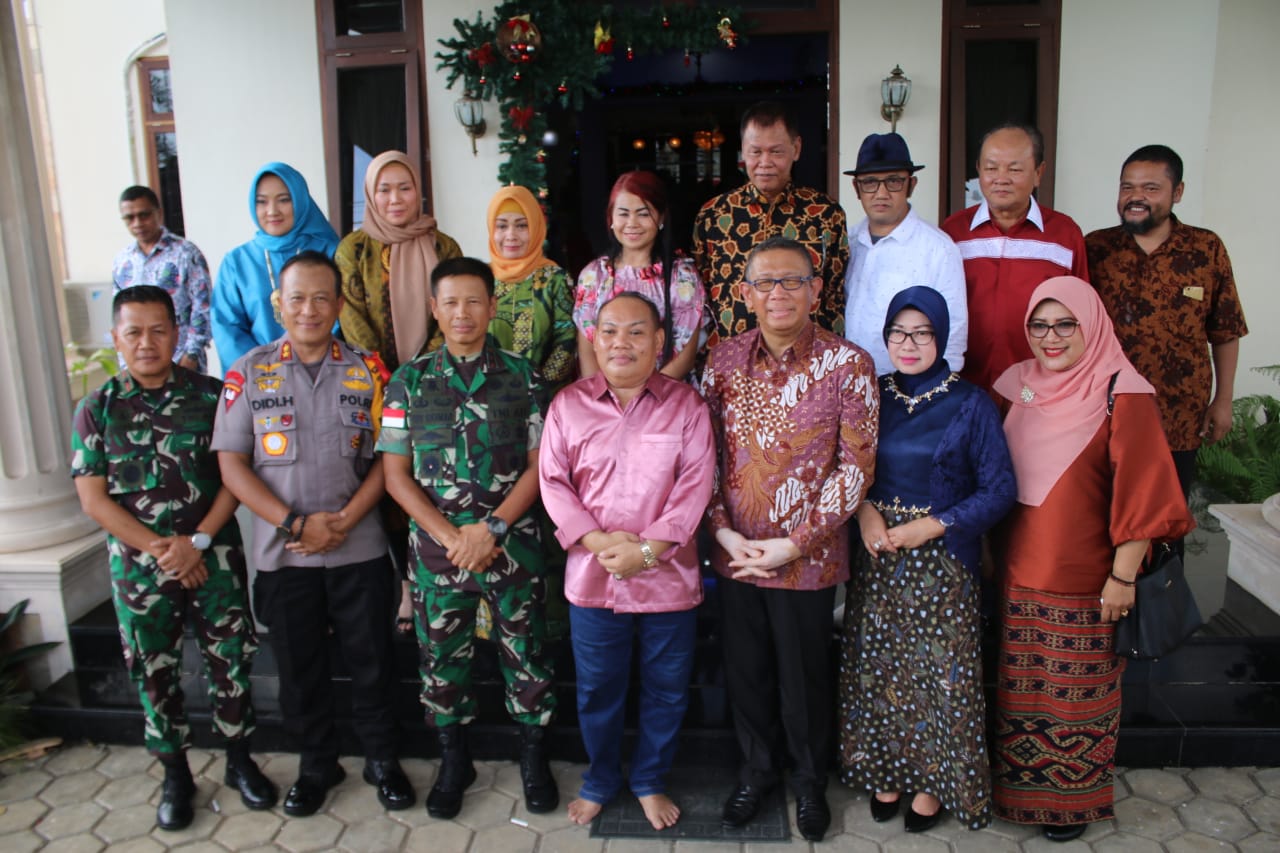 Safari Natal, Pangdam dan Forkopimda Silaturahmi ke Sejumlah Tokoh dan Pejabat