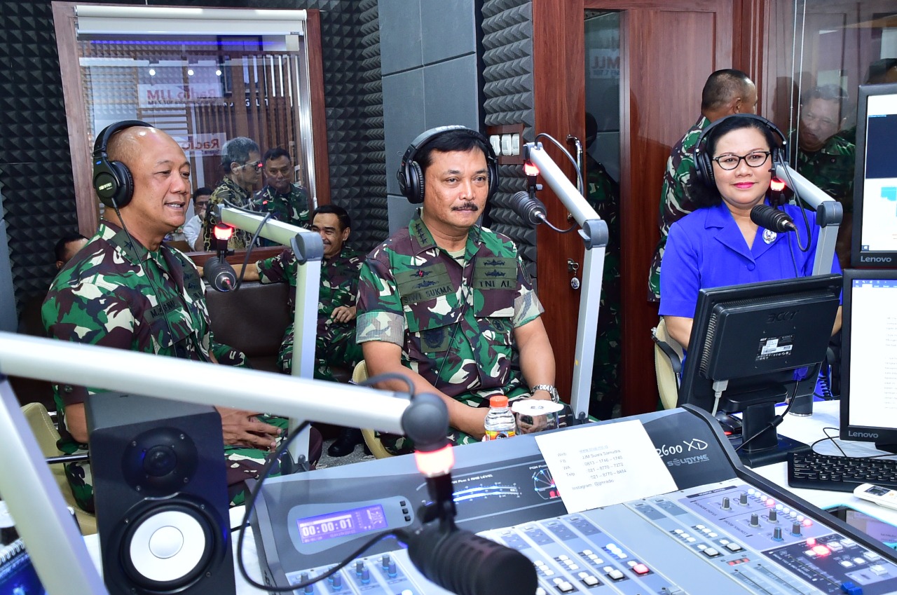 Kasal  Resmikan Renovasi Studio Radio JJM Suara Samudera