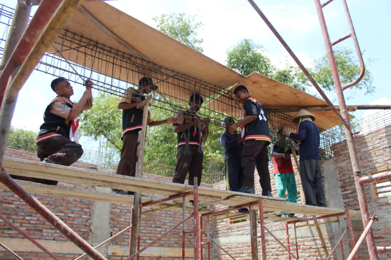 Saka Wira Kartika Siaga Kodim Bojonegoro Gelar Baksos