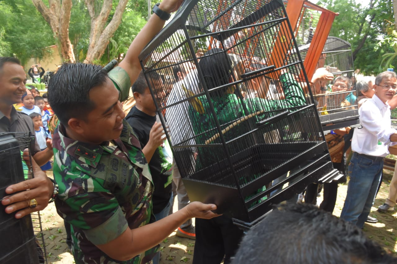 Dandim Dampingi Walikota Resmikan Area Konservasi Burung Madiun