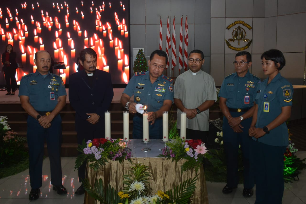 Puncak Perayaan Natal Gabungan Kotama TNI AL Surabaya Dimeriahkan dengan Penampilan Hadrah