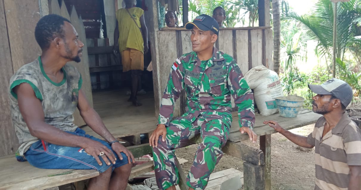 Danpos Ubrub Satgas Yonif 509 Kostrad Anjangsana Ke Warga Kp. Yamrab Dua