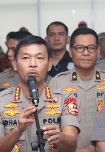 Kapolri Instruksikan Polres Jajaran Sisir Warga yang Belum Dapat Bansos