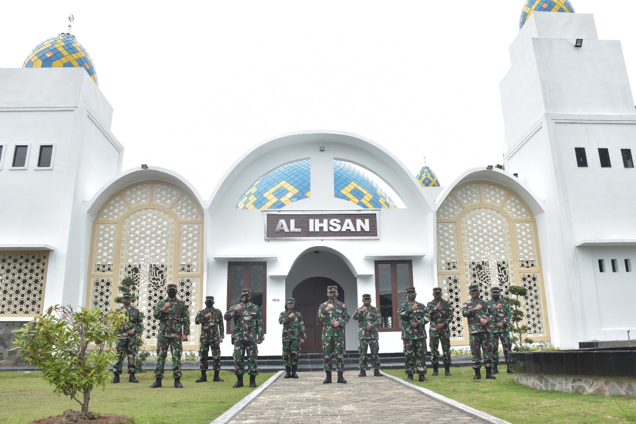 Kasal Resmikan Masjid Al-Ihsan Komplek Satuan Koarmada I Tanjung Uban