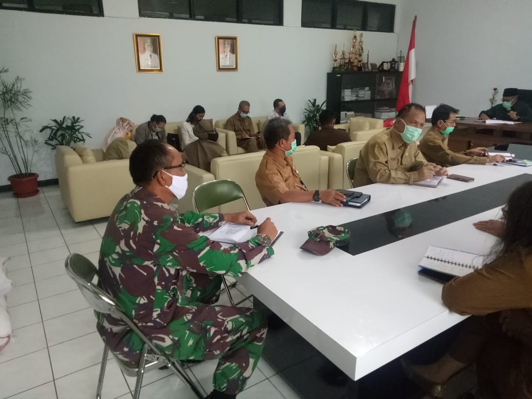 Pasiter Kodim 1014/Pbn Hadiri Rapat Pembentukan Tim Satgas Ketahanan Pangan Kotawaringin Barat