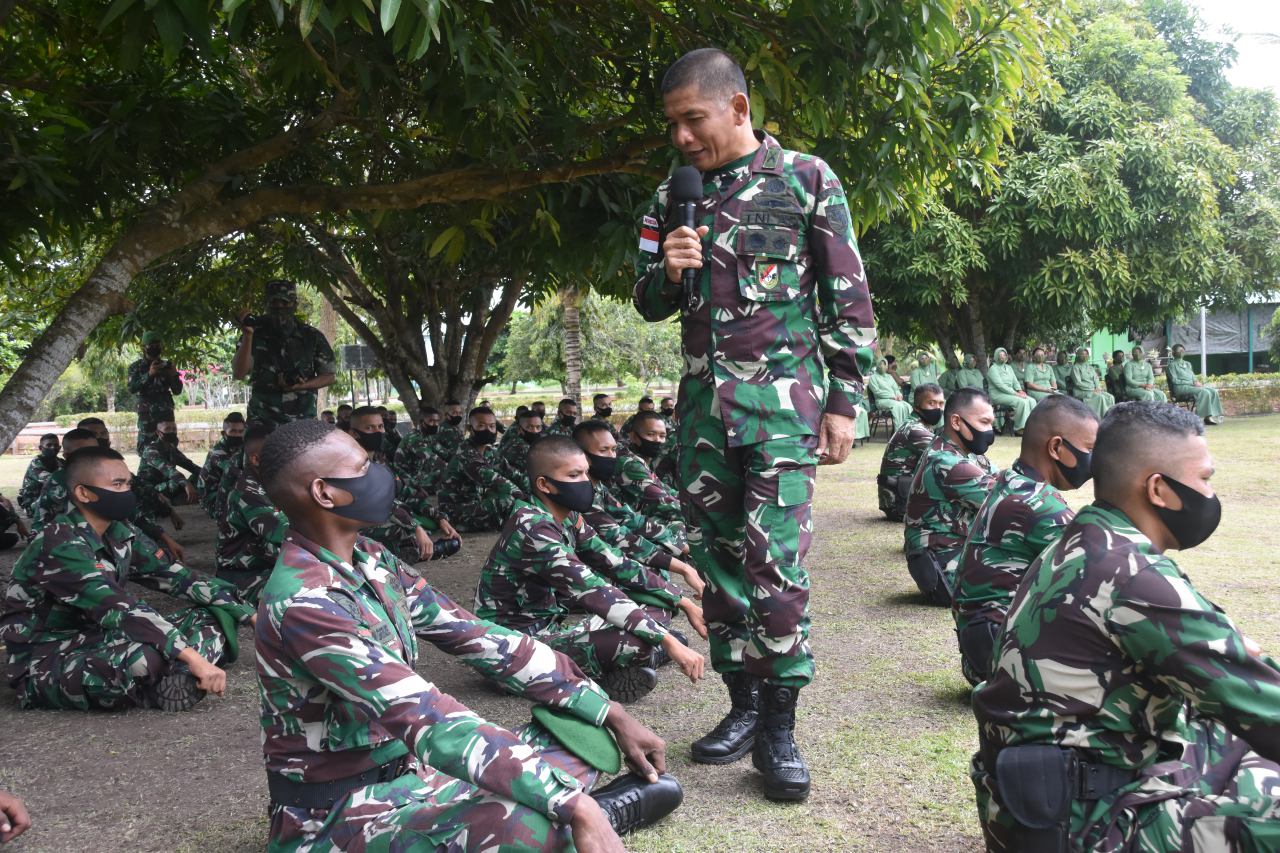 Kunjungan Kerja Danrem Merauke ke Markas Prajurit Yonif 757/GV