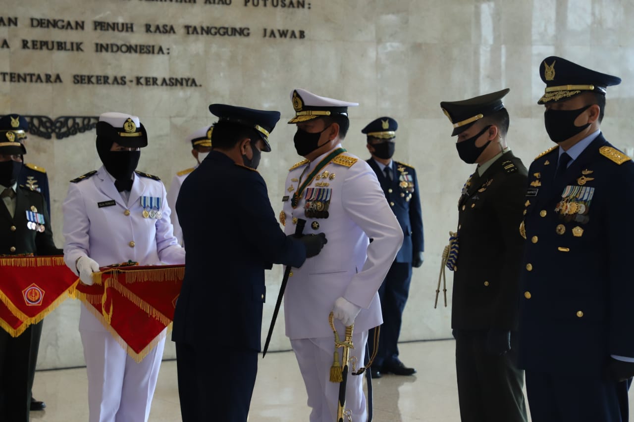 Kasal Dianugerahi Tanda Kehormatan Bintang Dharma