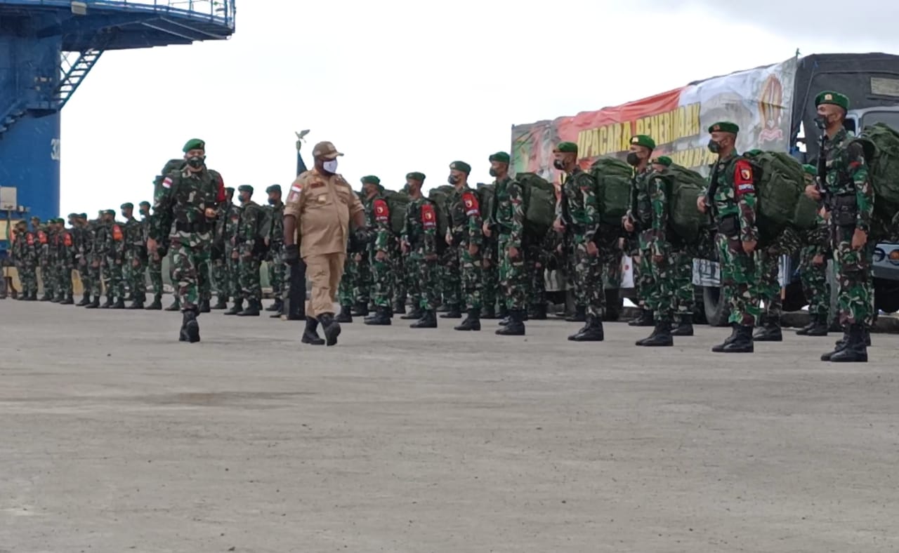 Penerimaan Satgas Pamtas RI-PNG Yonif R 516/CY dan Yonif 125/Simbisa