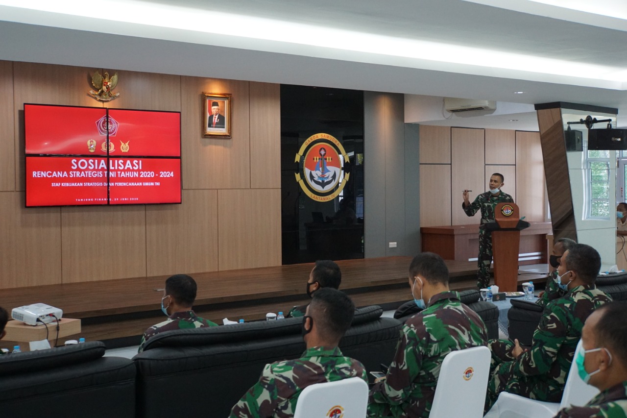 Prajurit TNI AL Tanjungpinang Terima Sosialisasi Renstra TNI