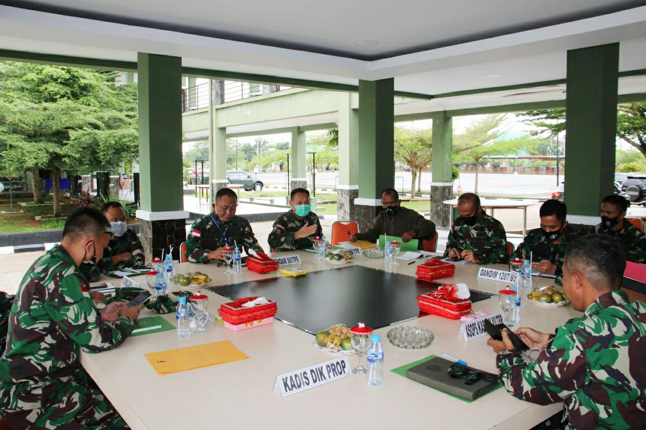 Kodam XII/Tpr dan Pemprov. Kalbar Briefing Sosialisasi Uji Coba Masuk Sekolah