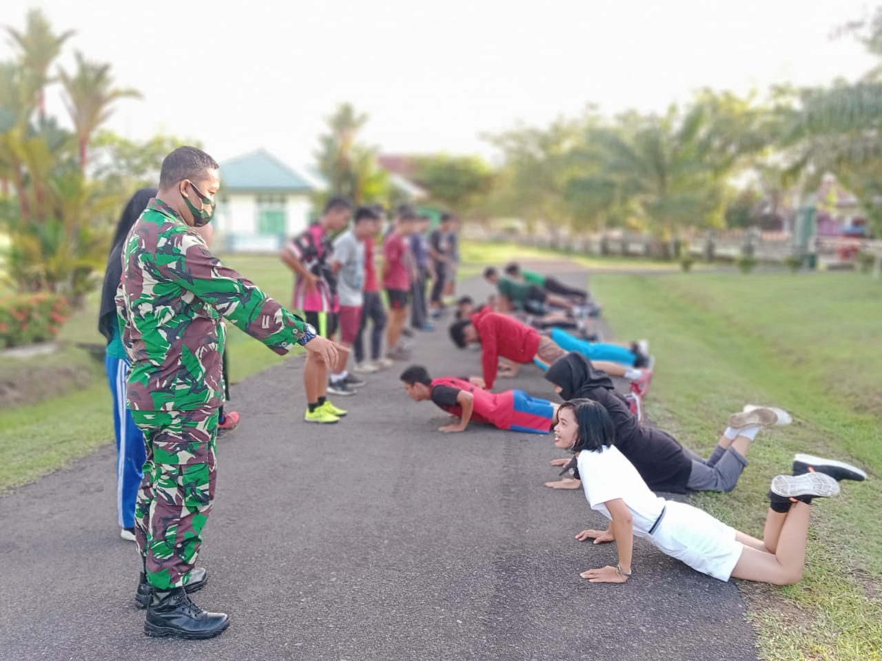 Koramil Pinoh Siapkan Fisik dan Administrasi Para Pendaftar Seleksi Secaba TNI AD