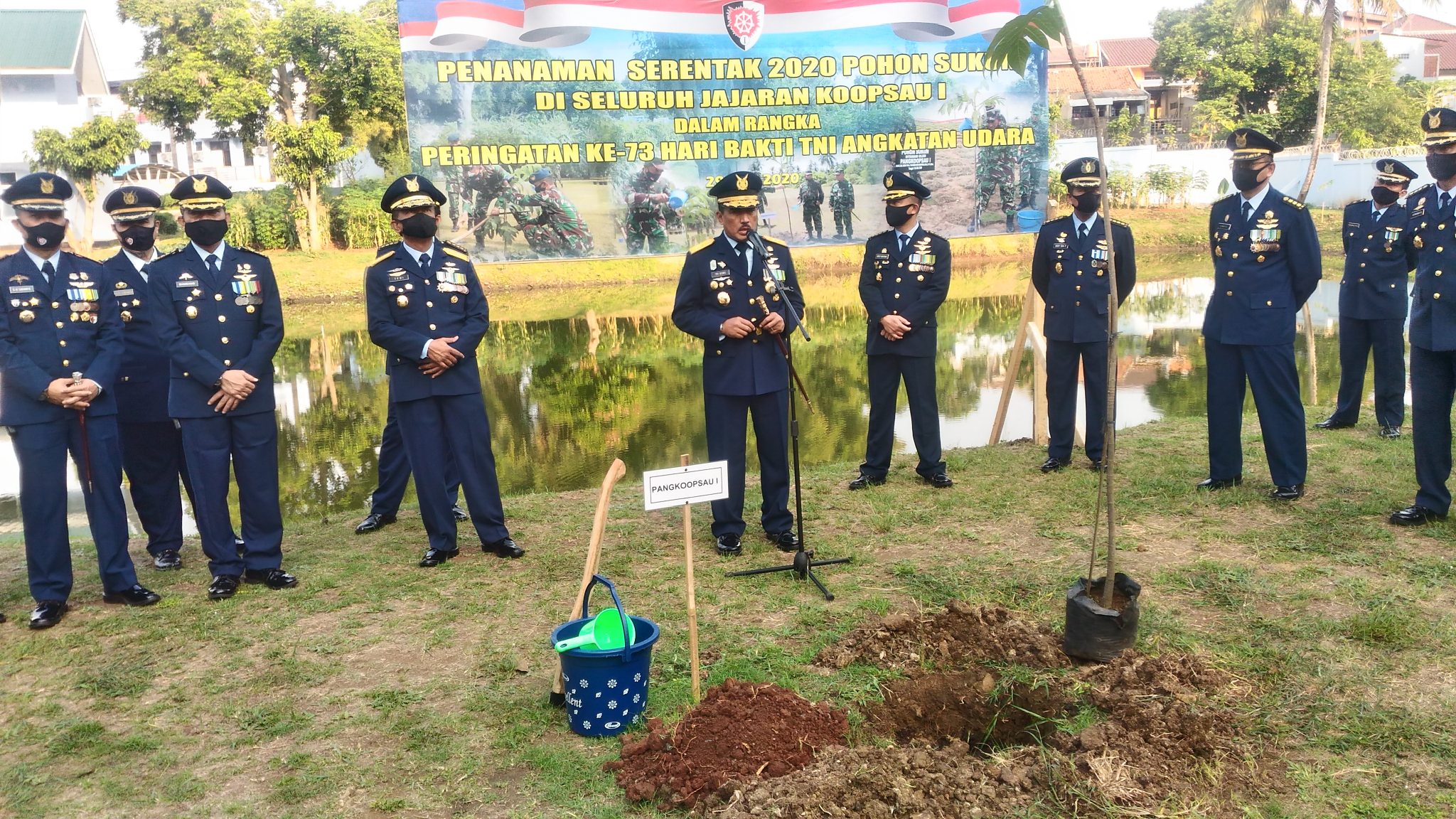 Makna Dibalik Penanaman Pohon Sukun Warnai Peringatan 73 Tahun Hari Bakti TNI AU Koopsau 1