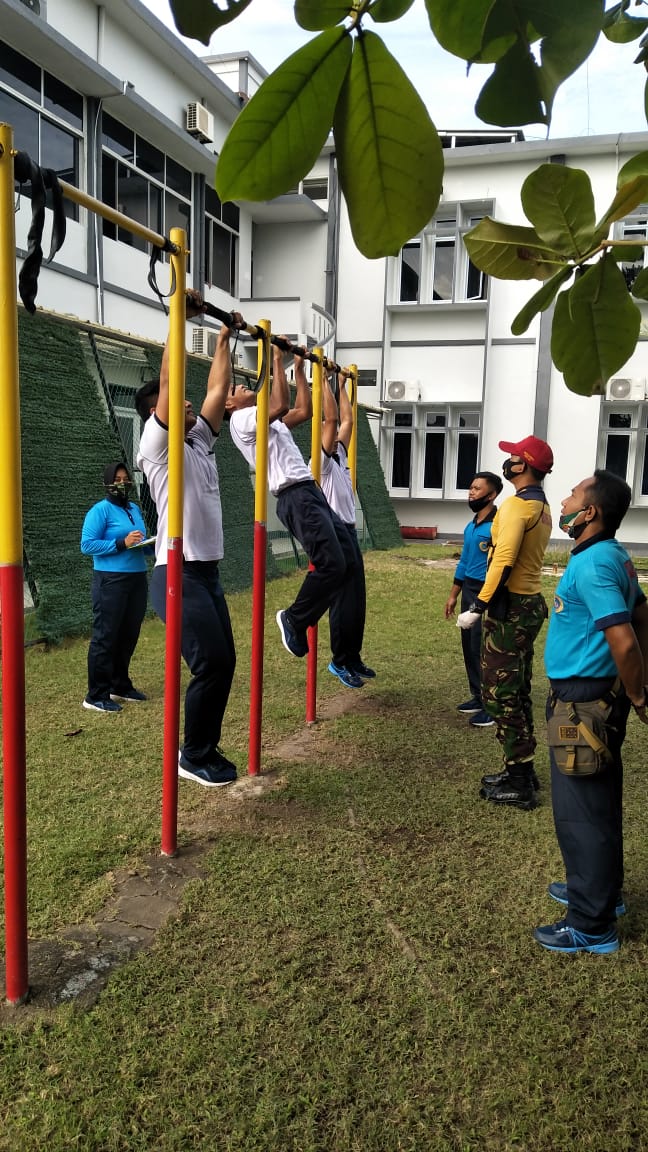 Prajurit dan PNS Lantamal IV Ikuti Test Garjas