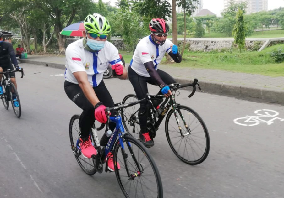 Ikuti Event Gowes di Surabaya, Danrem 081/DSJ Gelorakan Semangat Ojo Kendor