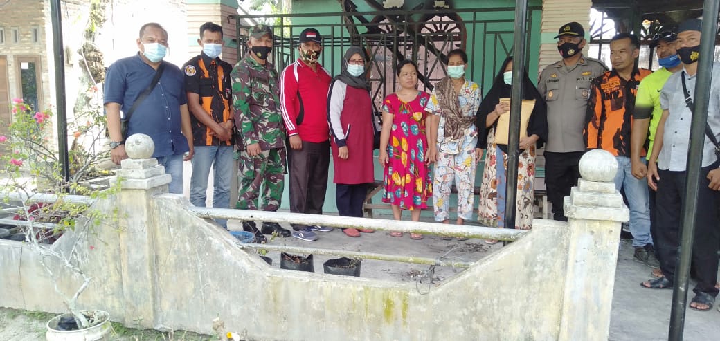 Rumah Warga Terbakar, Personel Jajaran Kodim 0208/Asahan Turun Ke Wilayah Kunjungi Warganya