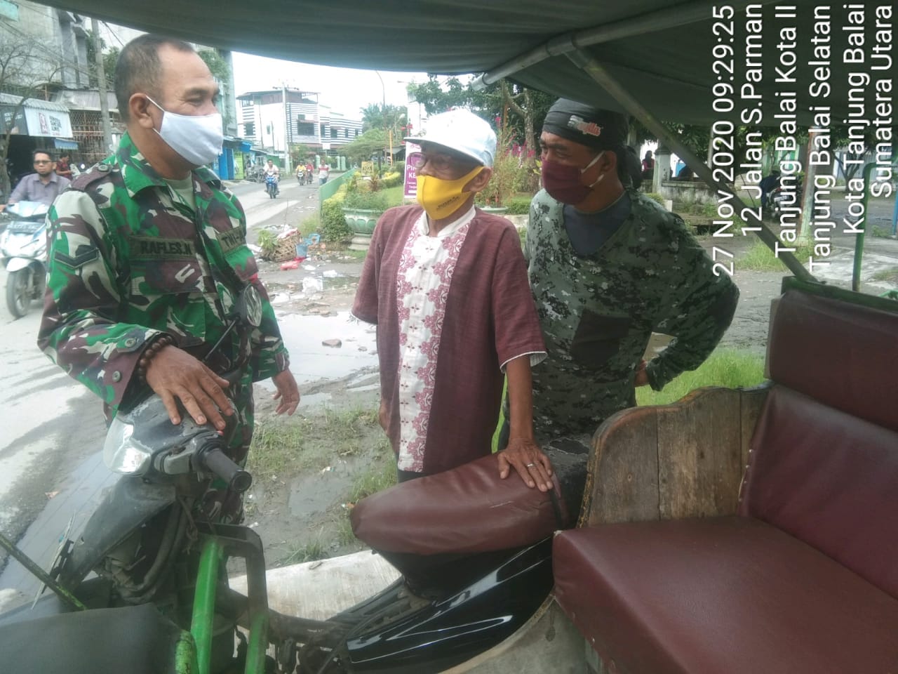 Dengan Komunikasi Sosial Personel Jajaran Kodim 0208/Asahan Sampaikan Tentang Pentingnya Pakai Masker