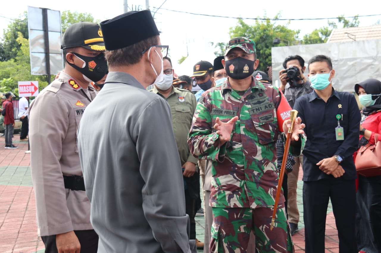 Dandim Ngawi Bersama Jajaran Forkopimda Hadiri Apel Bersama Persiapan Pengamanan Pilkada Serentak