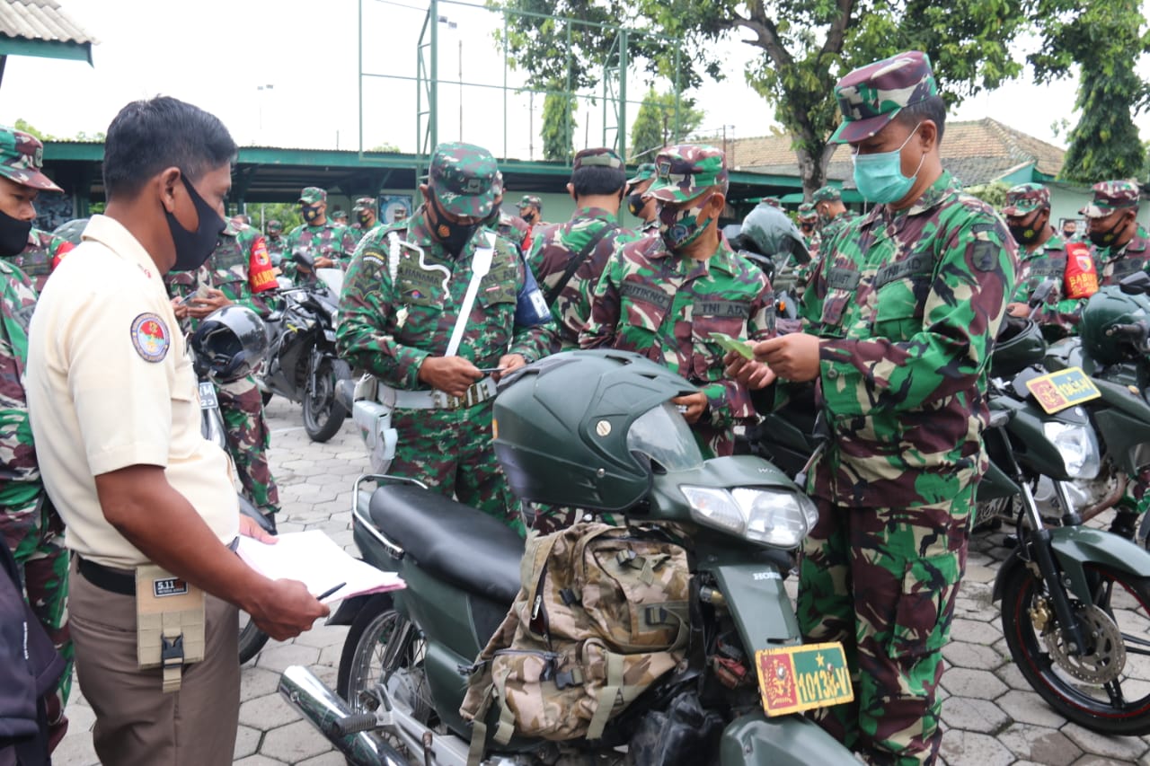 Cegah dan Tekan Terjadinya Pelanggaran Lalin, Kodim Ngawi Gelar Pemeriksaan Randis dan Sipil