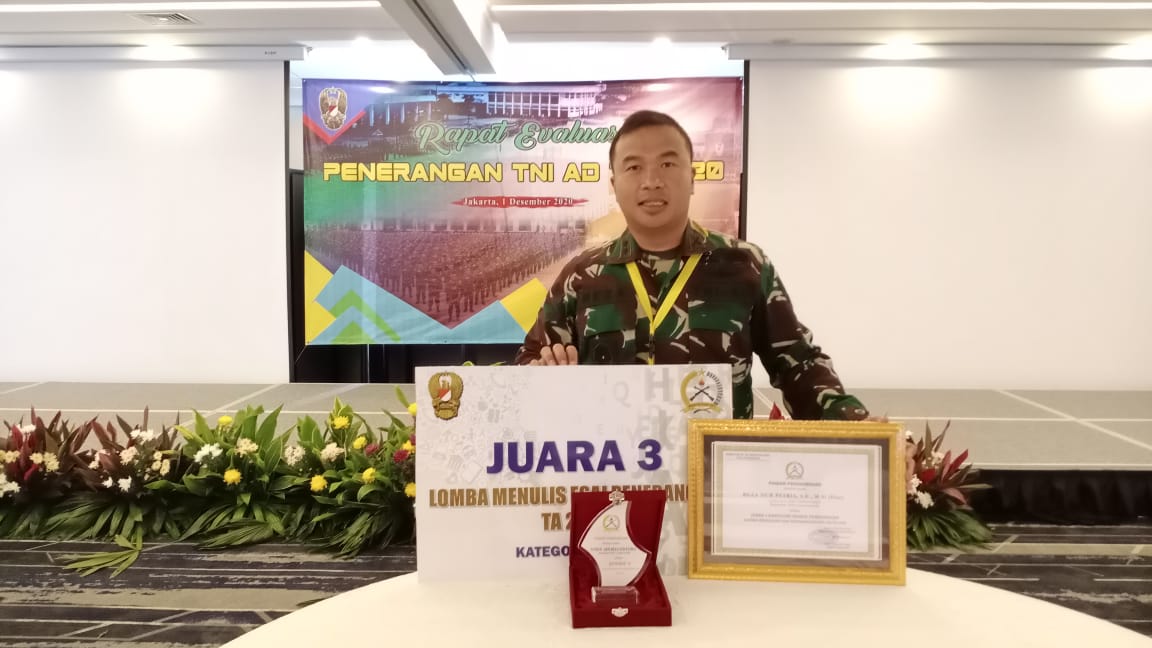 Kapendam XVII/Cenderawasih Raih Prestasi Dalam Lomba Esai Penerangan TNI AD