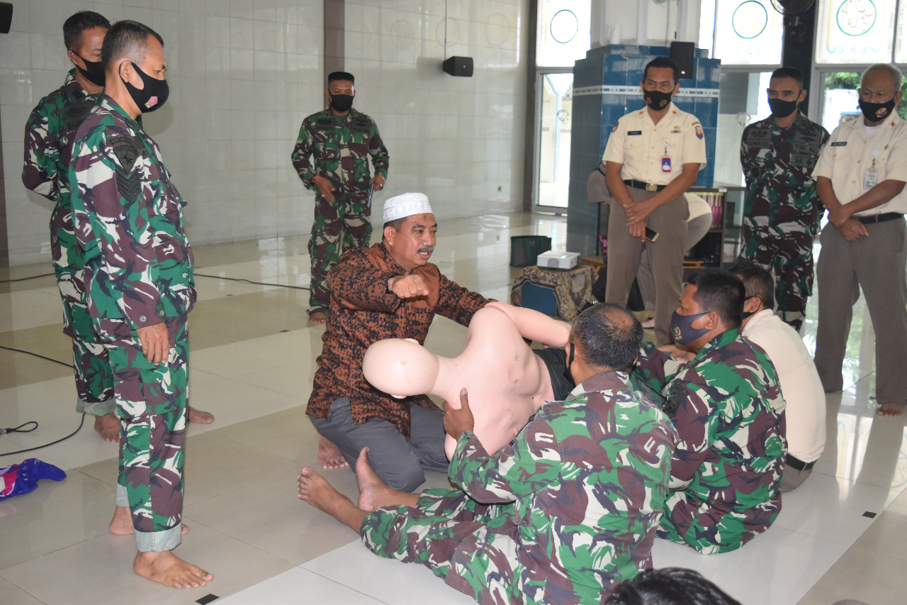 Disminpers Lantamal V Gelar Latihan Pemulasaraan Jenazah