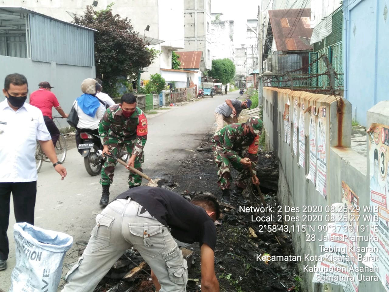 Jalin Kekompakan Bersama Warga Binaan, Personel Jajaran Kodim 0208/Asahan Laksanakan Gotong Royong