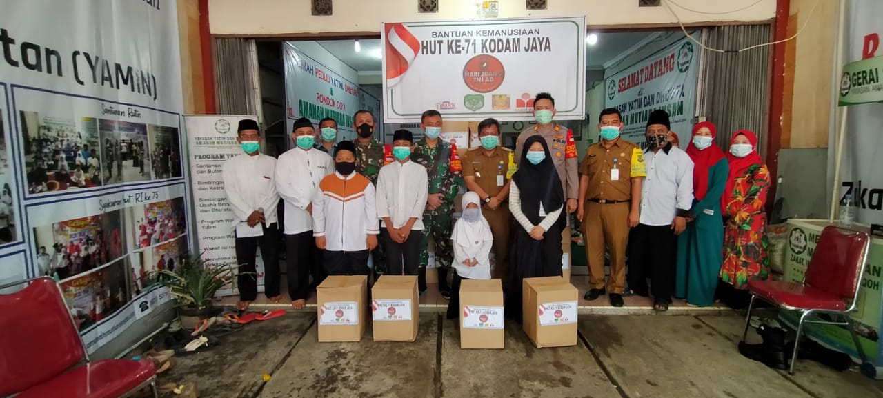 Peringati HUT Kodam Jaya Ke-71, Dandim 0506/Tgr Santuni Yatim di Irigasi Sipon