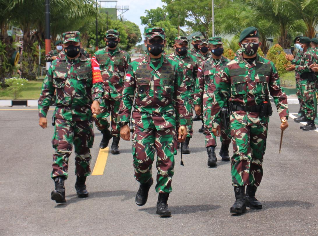 Kunjungi Bumi Tambun Bungai, Pangdam XII/TPR Ingatkan Prajurit Yonif 631/ATG Patuhi Protokol Kesehatan