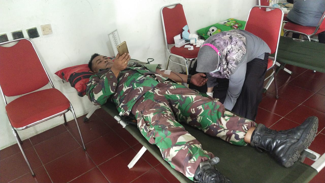 Peringati Hari Juang TNI AD, Kodim Buntok Bhakti Sosial Donor Darah