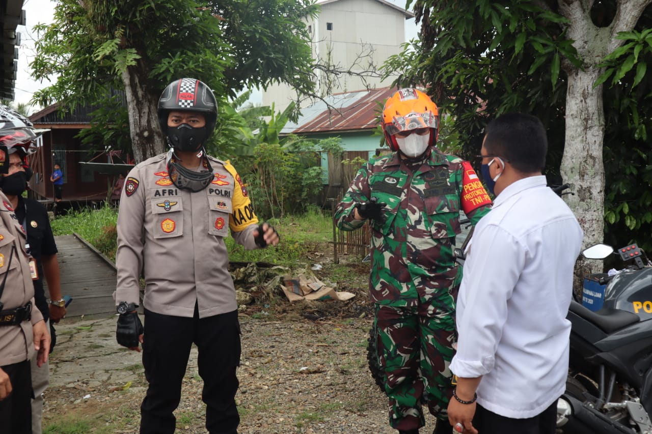 Dandim 1001/Amuntai dan Kapolres HSU, Meninjau Langsung TPS