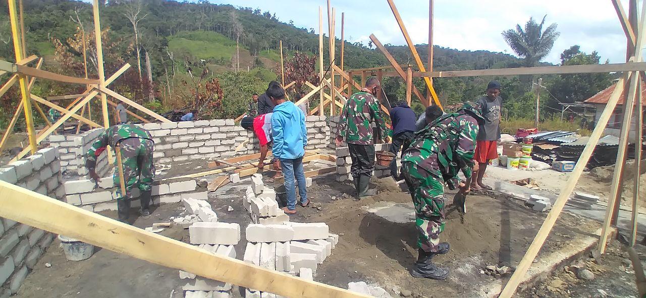 Kodam XII/MDK dan Polri Kembali Bangun Rumah Warga Pasca Aksi Teror