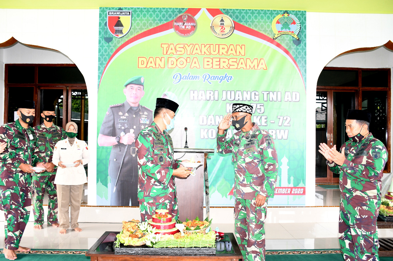 Korem 081/DSJ Gelar Tasyakuran dan Doa Bersama Hari Juang TNI AD ke-75 dan HUT ke-72 Kodam V/Brawijaya