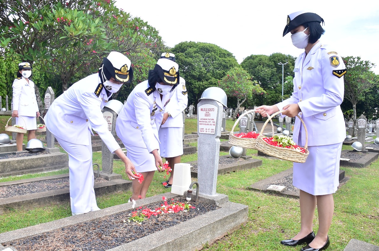 Kenang dan Meneladani Pahlawan, Kowal Ziarah Ke TMPN Kalibata