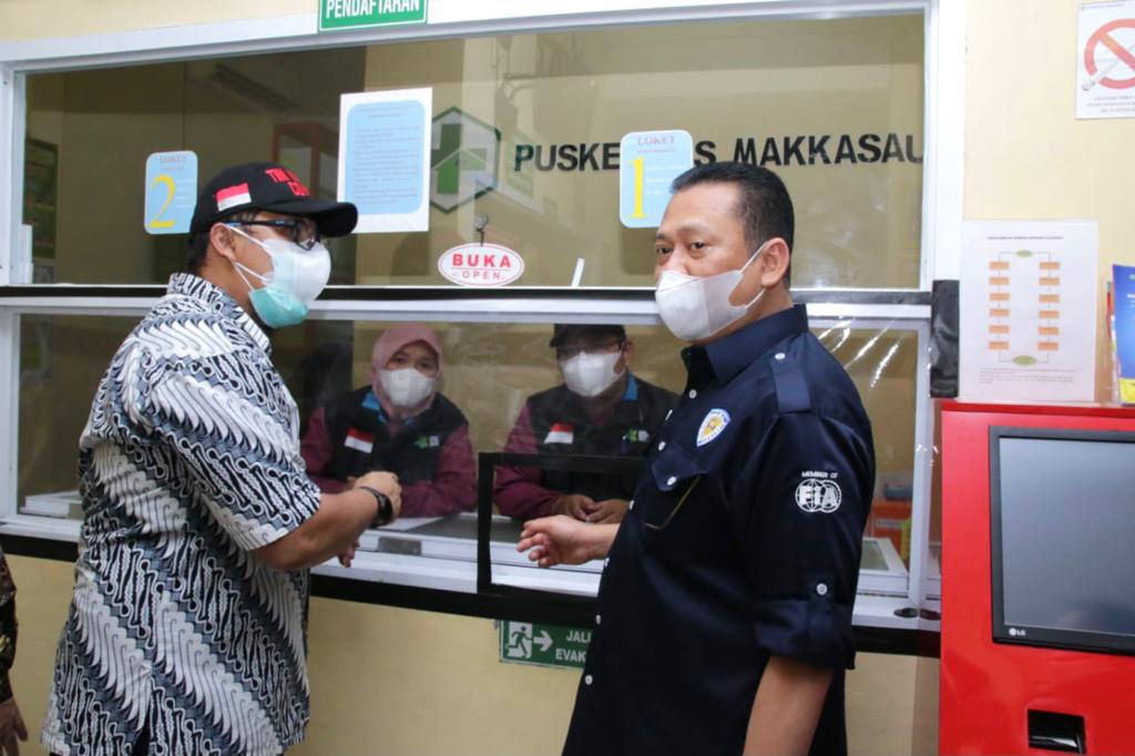 Bamsoet Pantau Simulasi Vaksinasi Covid-19 di Puskesmas Makkasau Makassar