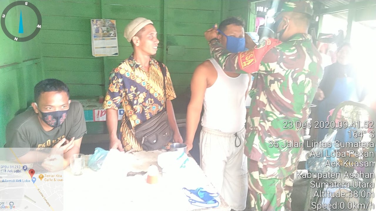 Sambangi Warga Door to Door, Ingatkan Pakai Masker dan Jaga Jarak