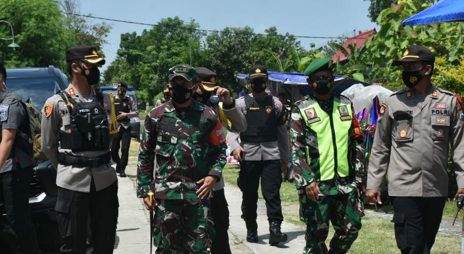 Pastikan Keamanan Nataru, Dandim Madiun Gelar Patroli Pengecekan Gereja dan Pos Pengamanan