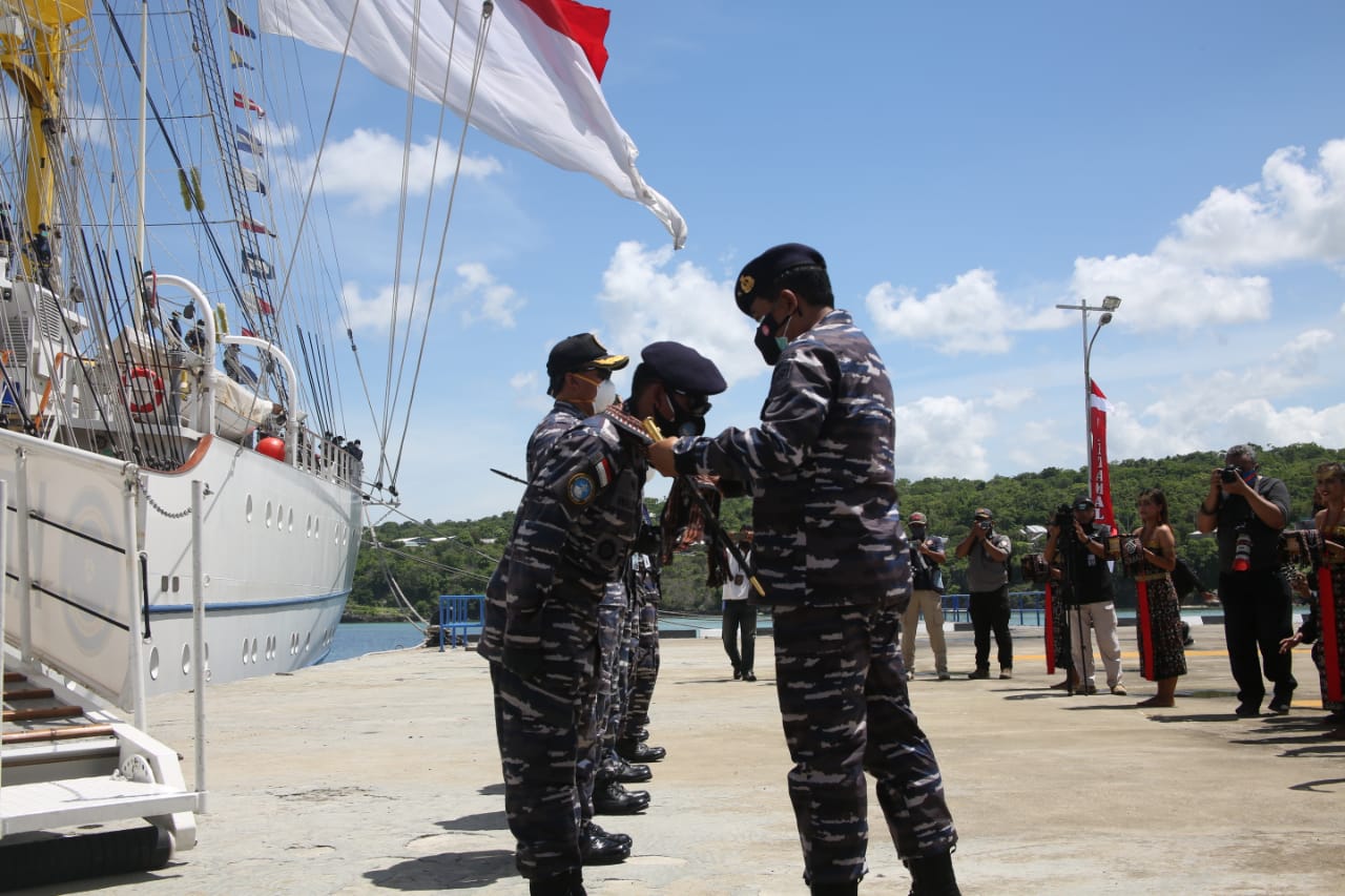 KRI Bima Suci Akhiri Pelayaran Etape Ke-10 Di Kota Kupang