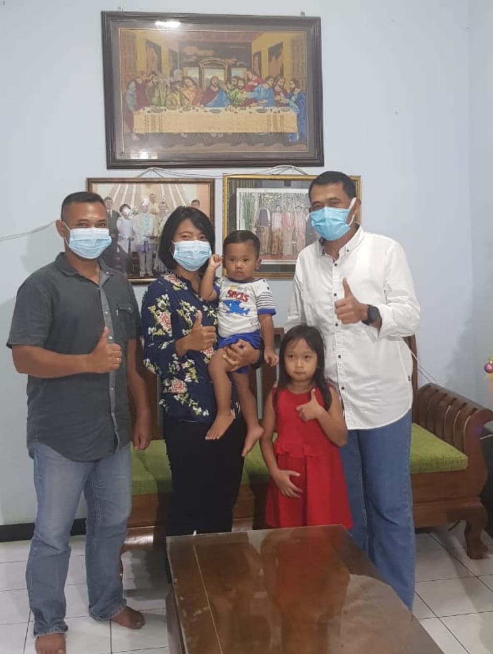 Rayakan Natal, Rumah Anggota Dikunjungi Danrem 081/DSJ