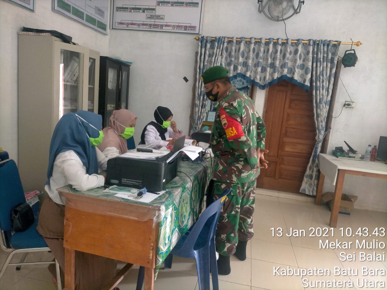 Bersama Dengan Perangkat Desa Personel Jajaran Kodim 0208/Asahan Himbau Tetap Disiplin Protokol Kesehatan