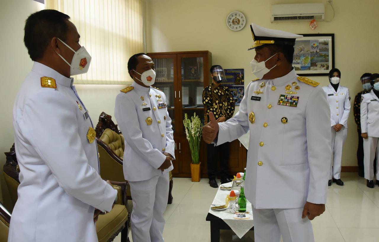 Dankodiklatal Hadiri Sidang Terbuka dan Wisuda Sarjana STTAL Tahun 2021