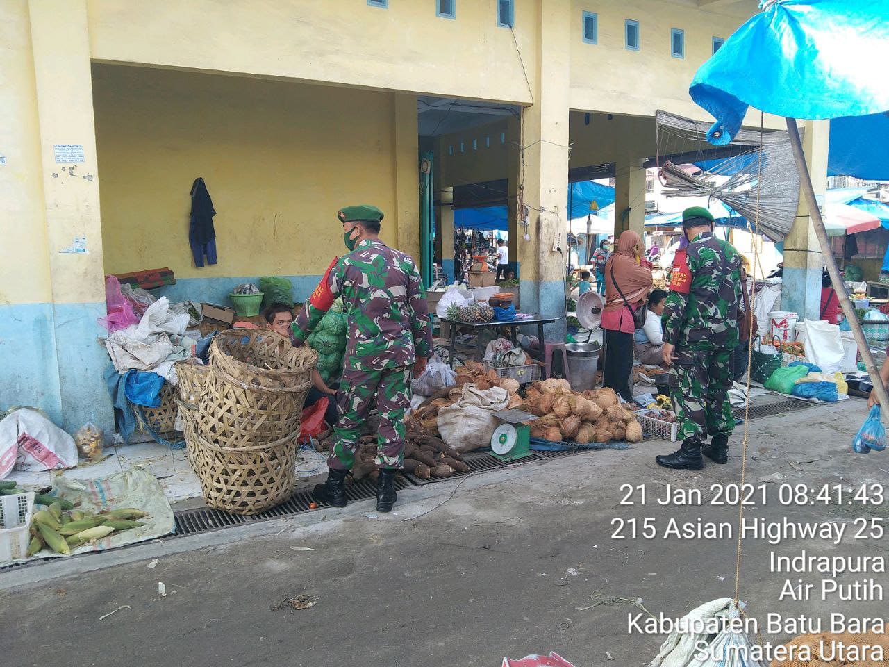 Patroli Pengamanan Disiplin Mandiri Covid-19 Di Pasar Delima Indra Pura Dilaksanakan Personel Jajaran Kodim 0208/Asahan